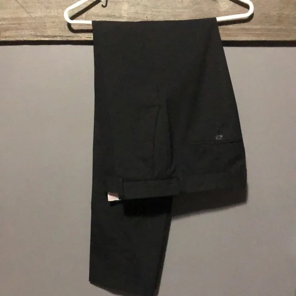 Men’s Black Dress Pants - Picture 5 of 10